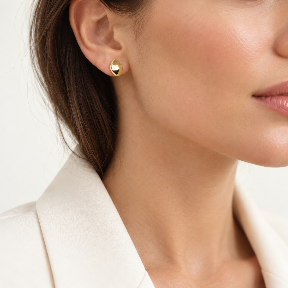 18K Gold Oval Stud Earrings