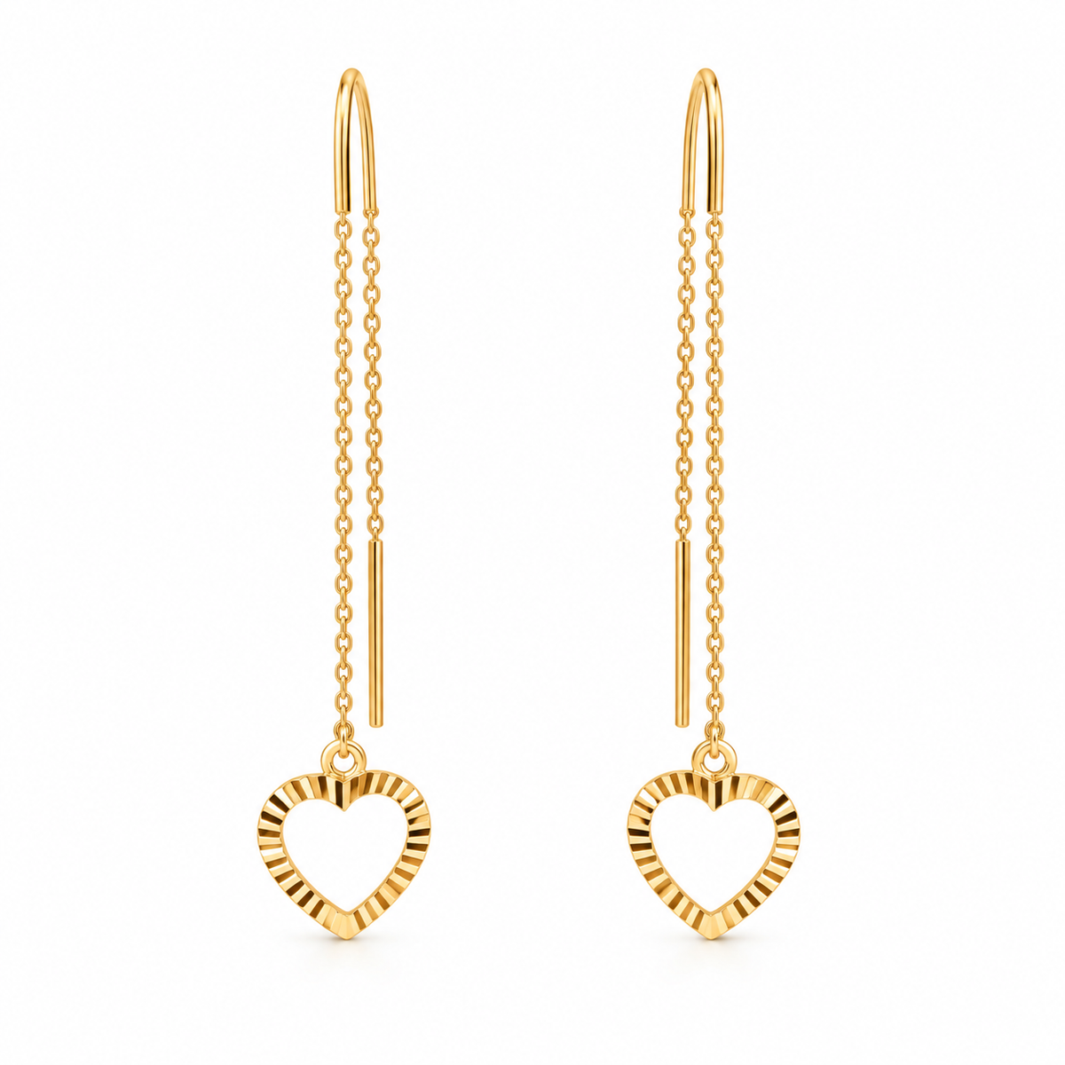 Pendientes de hilo con corazón de oro de 18 quilates