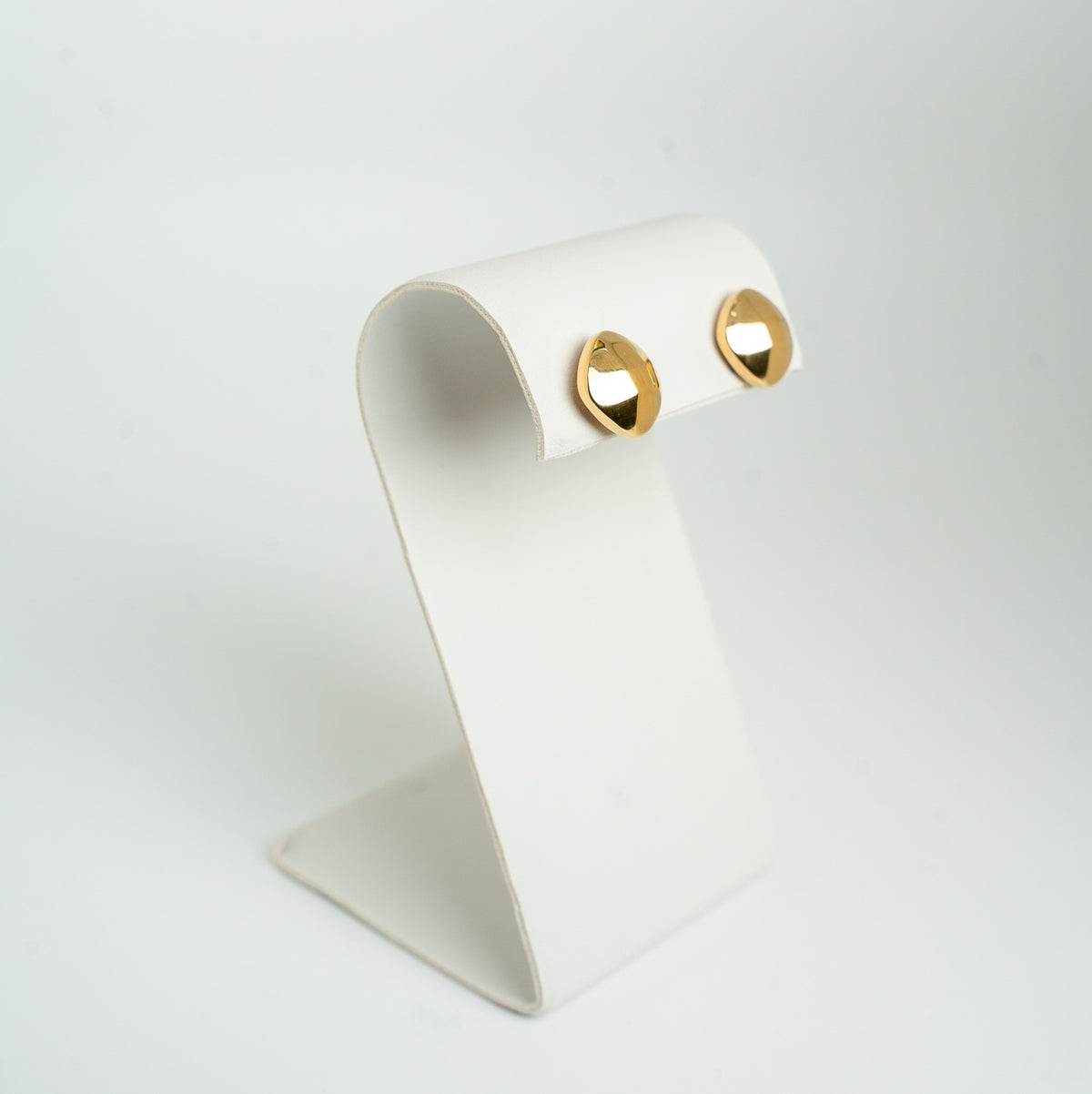 18K Gold Oval Stud Earrings